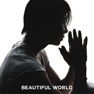 Dengarkan lagu Beautiful World nyanyian 山下智久 dengan lirik