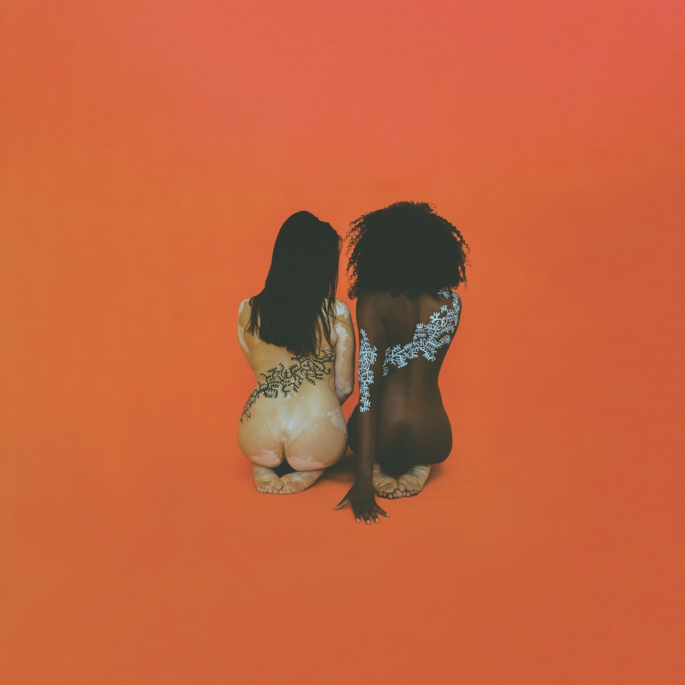 W chmurach (Explicit)