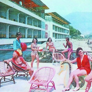 收听Thelonious Coltrane的Side B歌词歌曲
