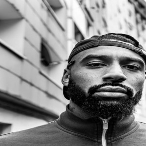 Listen to Je Parle Seul (Explicit) song with lyrics from Tiske Sanka