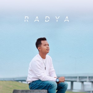 Radya Rachmat的专辑RADYA