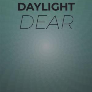 Various Artists的專輯Daylight Dear