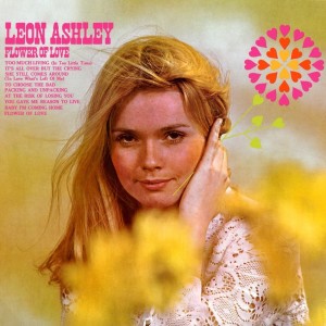 收聽Leon Ashley的Too Much Living (In Too Little Time)歌詞歌曲