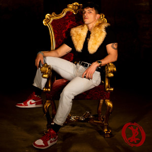 Listen to Vello D'oro song with lyrics from Personal