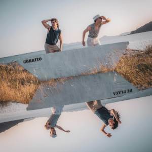 ดาวน์โหลดและฟังเพลง Gorrito de Playa พร้อมเนื้อเพลงจาก Santervás