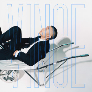 Dengarkan lagu 비상사태 (Feat. Zion.T) (Emergency) nyanyian Vince dengan lirik