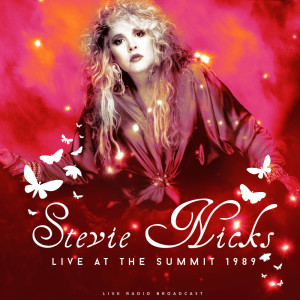 Dengarkan lagu Two Kinds Of Love (live) (Live) nyanyian Stevie Nicks dengan lirik
