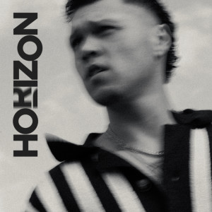 ดาวน์โหลดและฟังเพลง Horizon พร้อมเนื้อเพลงจาก Ruben Annink