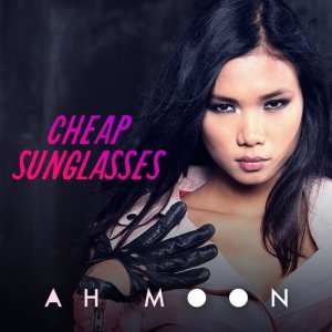 收聽Ah Moon的Cheap Sunglasses歌詞歌曲