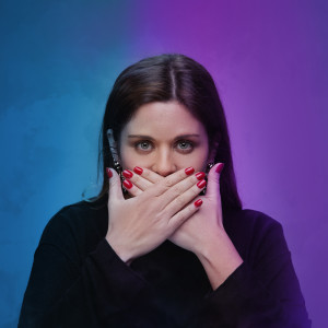 Listen to Braço de Ferro song with lyrics from Elvira