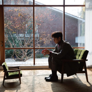 Listen to You were you song with lyrics from 李硕薰(SG Wanna be)