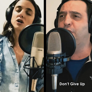 Sebastián Quesada的專輯Don't Give up 2020 (Cover)