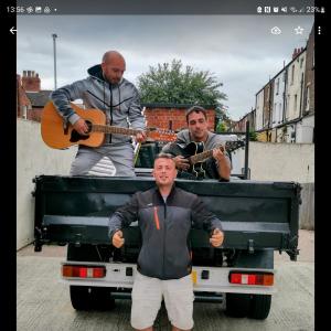 default playlist img