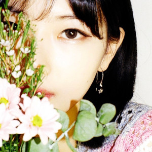 Listen to 그럴 때마다 (Whenever) song with lyrics from Izykite