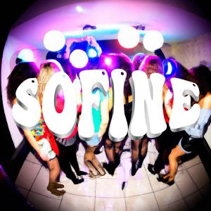 E-Bird的專輯SO FINE (feat. Punkassdio & Jairodeo) (Explicit)