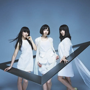 ดาวน์โหลดและฟังเพลง I Still Love U พร้อมเนื้อเพลงจาก Perfume