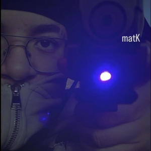 收聽ybemoee!的pole (Explicit)歌詞歌曲