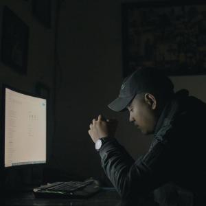 Dengarkan Polisiku (Remastered 2022) lagu dari Yuda pratama dengan lirik