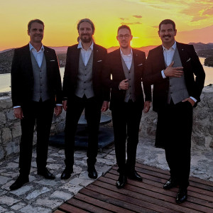 Listen to Adio ljubavi song with lyrics from 4 Tenora