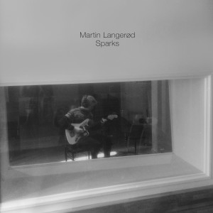 收聽Martin Langerød的Sparks歌詞歌曲
