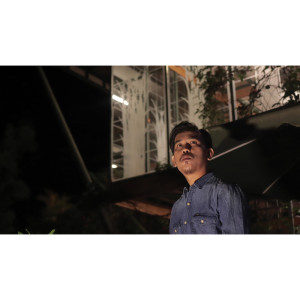 Listen to Sakit Sungguh Sakit song with lyrics from Management VQ