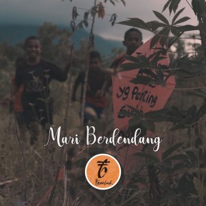 Dengarkan Mari Berdendang lagu dari Fajar Band dengan lirik