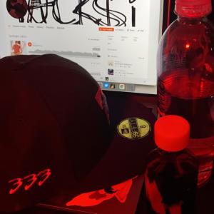 收听Tacksi的RealSeal (Explicit)歌词歌曲