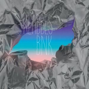 ดาวน์โหลดและฟังเพลง Studs พร้อมเนื้อเพลงจาก Klabbes Bank