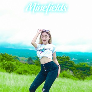 Dengarkan Minefields (Remix) lagu dari Loss Mad Vems Music dengan lirik