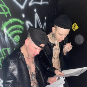 default playlist img