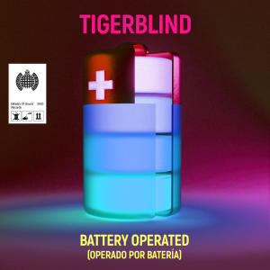 ดาวน์โหลดและฟังเพลง BATTERY OPERATED (OPERADO POR BATERÍA) พร้อมเนื้อเพลงจาก Tigerblind