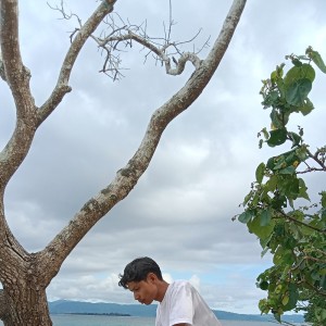 Listen to Sa Jadi Tamu song with lyrics from Rais Sandy