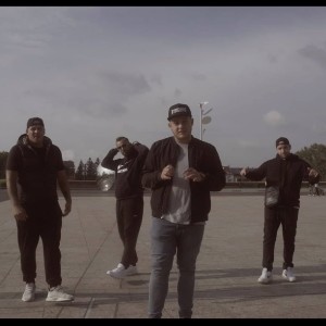 收聽Jaki的Megtanított Az Élet (Explicit)歌詞歌曲