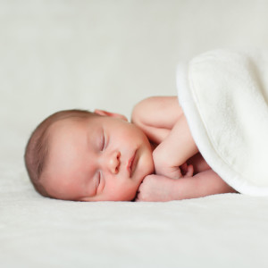 Dengarkan lagu Rainy Lullabies for Baby's Journey nyanyian Calm Sleep Rain Sound dengan lirik