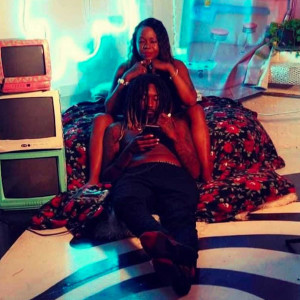 Dengarkan Hey Love (Explicit) lagu dari TheRealShayRosa dengan lirik