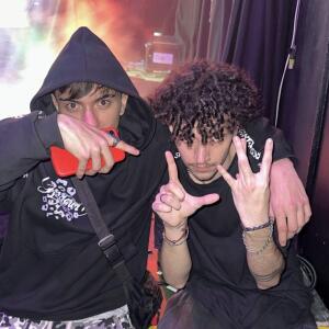 default playlist img