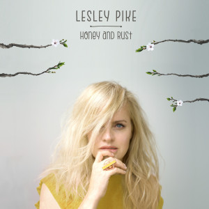 收聽Lesley Pike的Dance Real Close (Bonus Track)歌詞歌曲