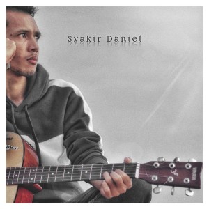 Listen to Setiamu Hanya Gurauan song with lyrics from SYAKIR DANIEL