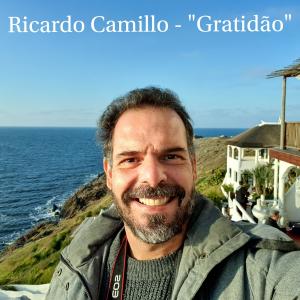 Dengarkan Gratidão lagu dari Ricardo Camillo dengan lirik