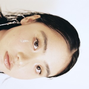 ดาวน์โหลดและฟังเพลง St Venus พร้อมเนื้อเพลงจาก Sandy Hsu