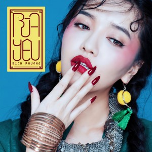ดาวน์โหลดและฟังเพลง Bùa Yêu พร้อมเนื้อเพลงจาก Bich Phuong