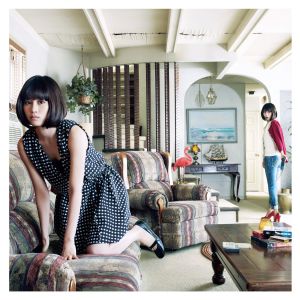 ดาวน์โหลดและฟังเพลง Aishisugiruto... (Instrumental) พร้อมเนื้อเพลงจาก 前田敦子