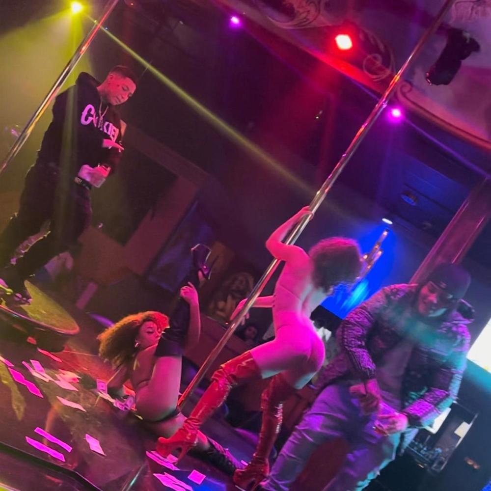 Money On The Floor (feat. Papothegreat) (Explicit)
