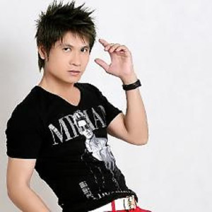 ดาวน์โหลดและฟังเพลง Lời Nguyện Ước (feat. Saka Trương Tuyền) พร้อมเนื้อเพลงจาก LUONG GIA HUY