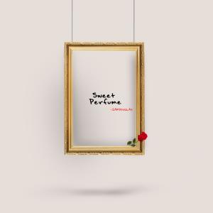 收聽IamDouglas的Sweet Perfume歌詞歌曲