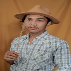 ดาวน์โหลดและฟังเพลง ผมอะ พร้อมเนื้อเพลงจาก Gilang Martino