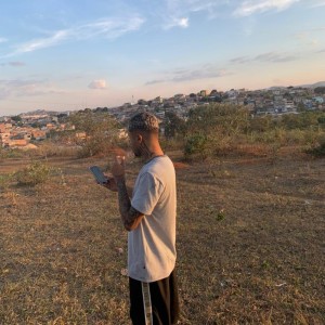 Dengarkan lagu F de Força (Explicit) nyanyian DJ YAN DO FLAMENGO dengan lirik