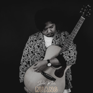 Listen to Ruang song with lyrics from Didin Marlin
