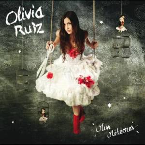 收聽Olivia Ruiz的Elle panique歌詞歌曲