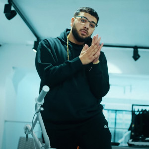 Listen to Nike song with lyrics from Lazy Ed